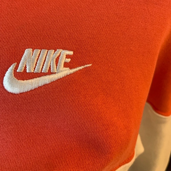 WOMENS NIKE CROPPED CREWNECK SWEATSHIRT - Picture 3 of 3